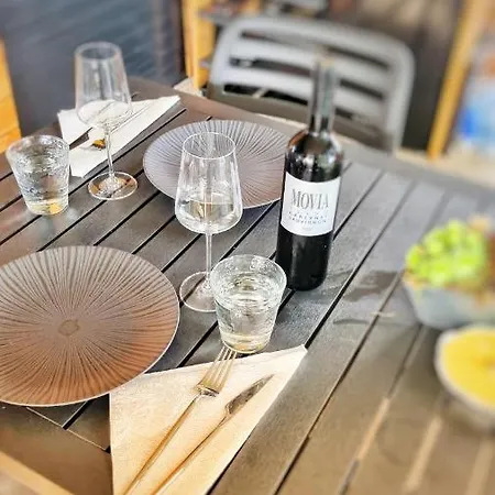 Appartement Nobleja Kolpa - Big Berry Metlika *