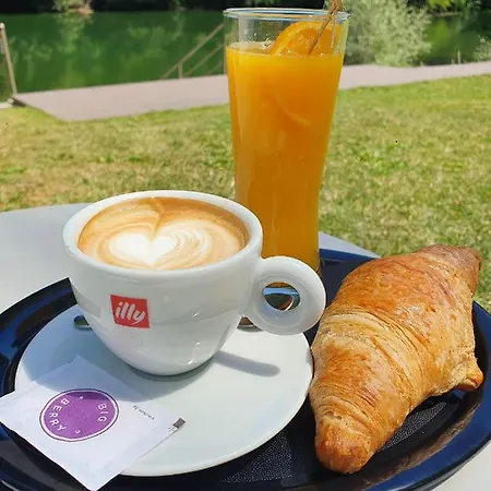 Nobleja Kolpa - Big Berry Metlika 公寓