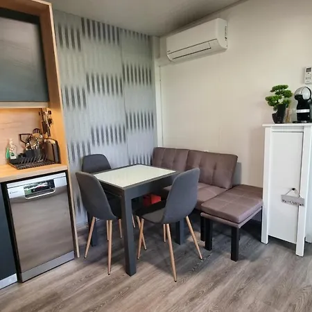 Nobleja Kolpa - Big Berry Metlika Apartma Gradac