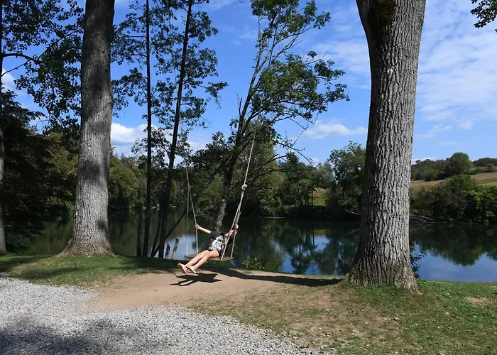 Nobleja Kolpa - Big Berry Metlika شقة *