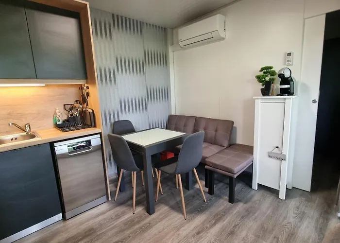 Nobleja Kolpa - Big Berry Metlika شقة Gradac